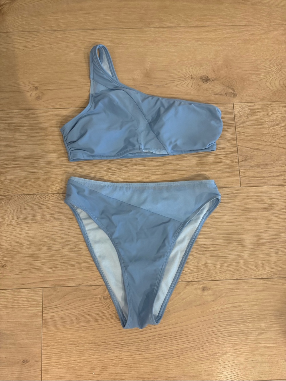 Cupshe light blue one-shoulder bikini